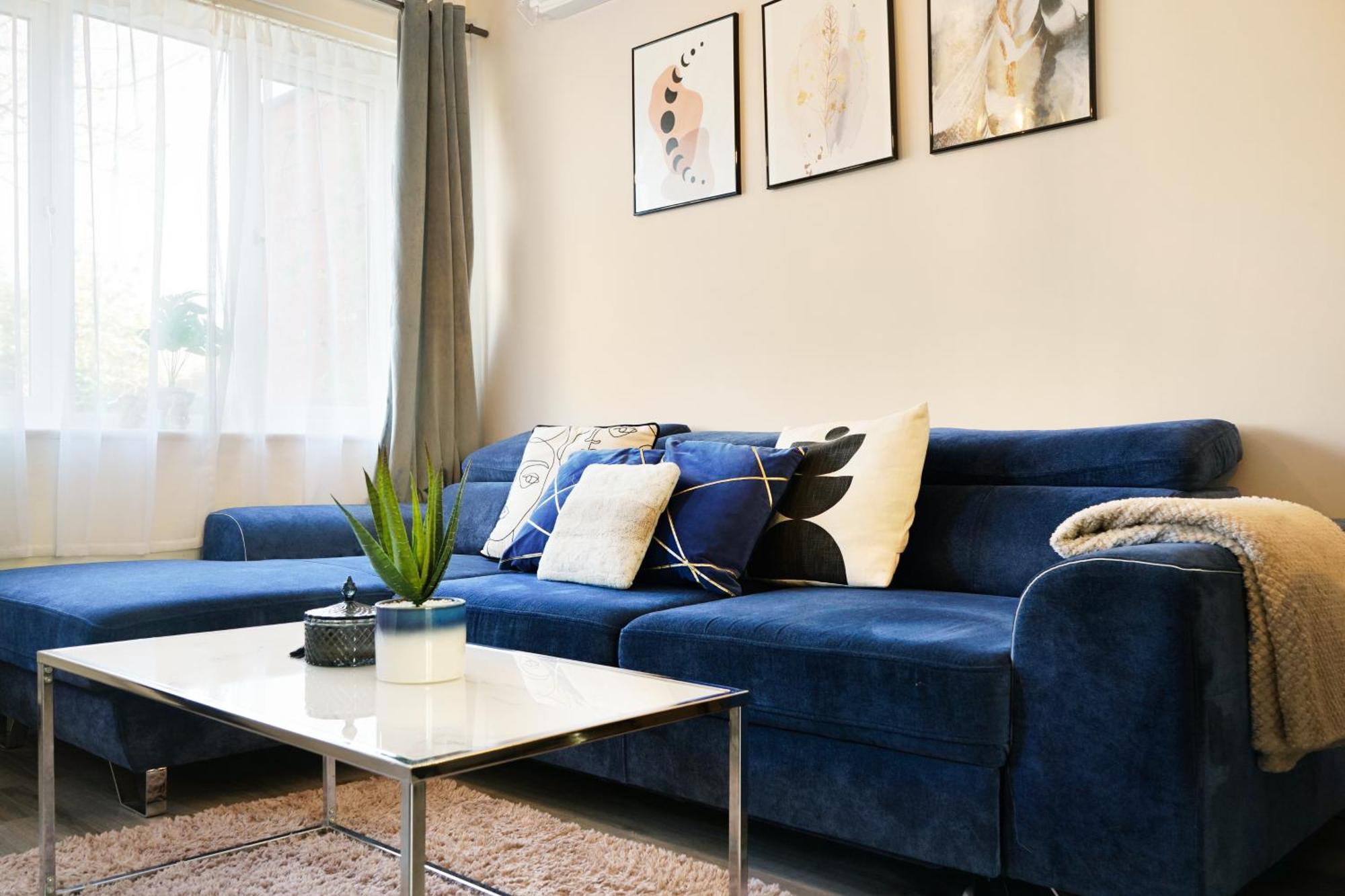 Cosy Corner In Aylesbury Near Stoke Mandeville Hospital & Town Centre With Private Parking Exterior photo